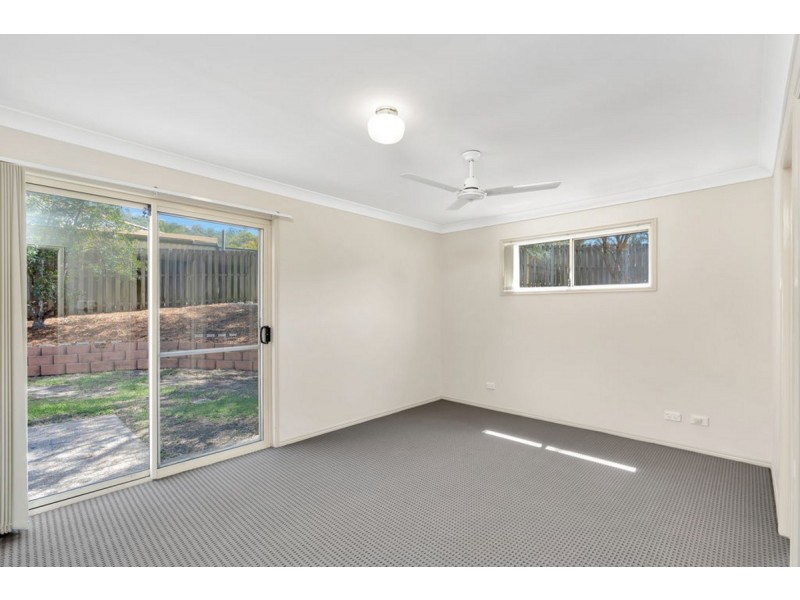 5 Matzia Avenue, Pacific Pines QLD 4211