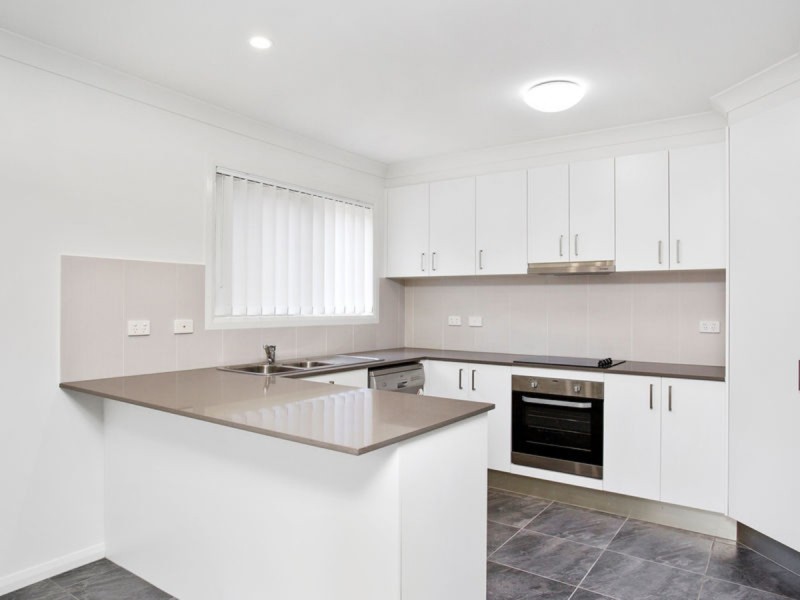 1/1 Riverwood Drive, Ashmore QLD 4214