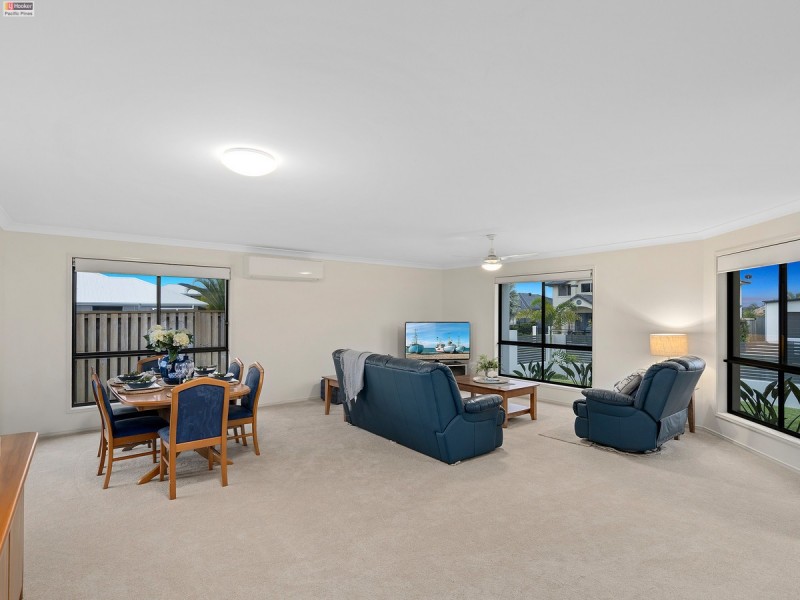 35 Rushcutter Avenue, Oxenford QLD 4210