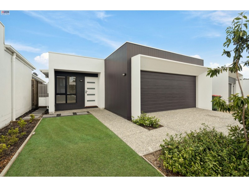 63 Hill Drive, Pimpama QLD 4209