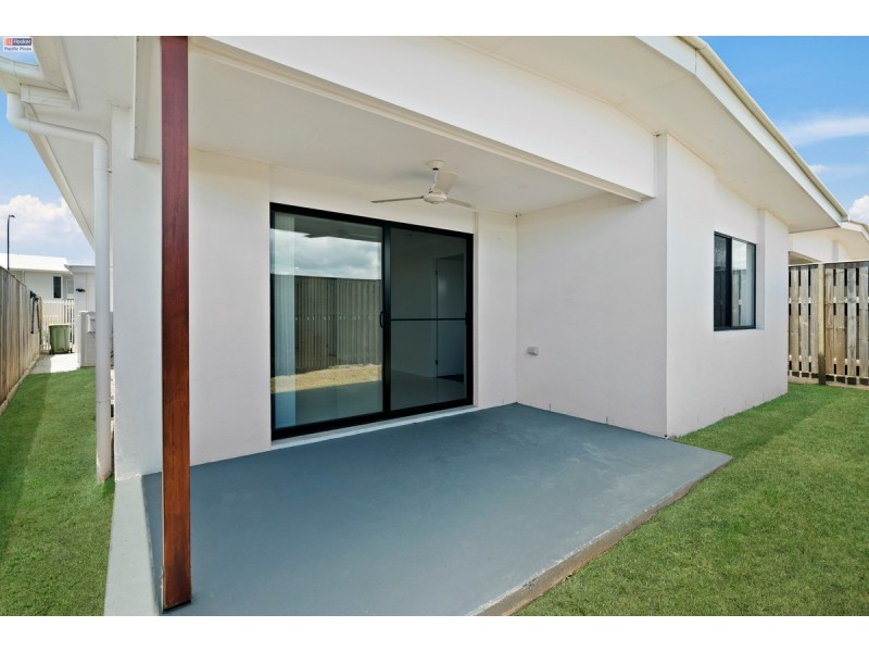 63 Hill Drive, Pimpama QLD 4209