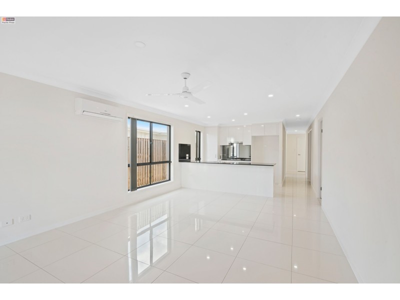 63 Hill Drive, Pimpama QLD 4209
