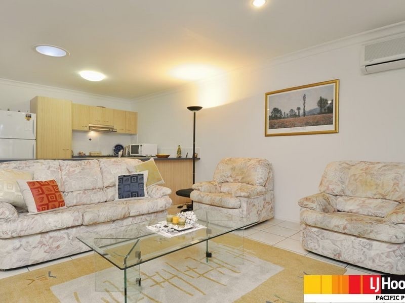 26/1 Archipelago Street, Pacific Pines QLD 4211