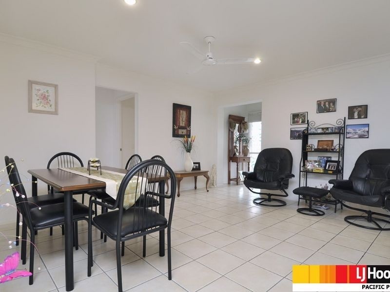 26/1 Archipelago Street, Pacific Pines QLD 4211