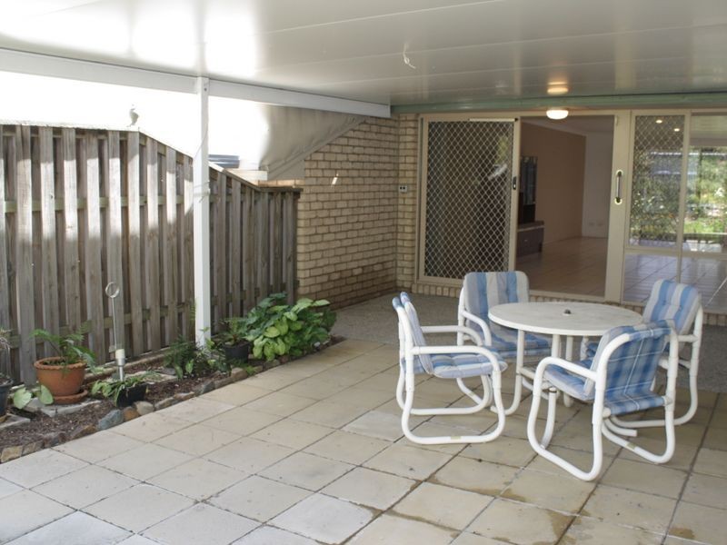 27/1 Archipelago Street, Pacific Pines QLD 4211