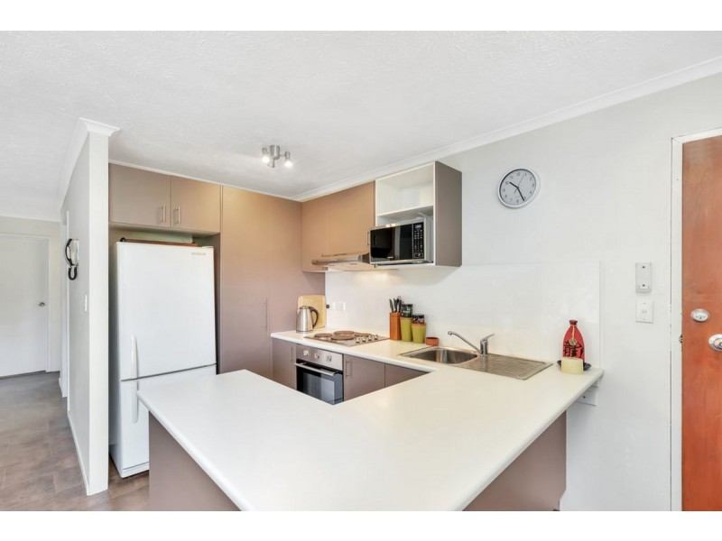 8/20 Bright Avenue, Labrador QLD 4215