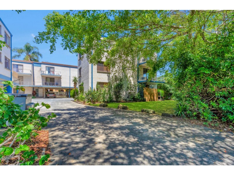 8/20 Bright Avenue, Labrador QLD 4215