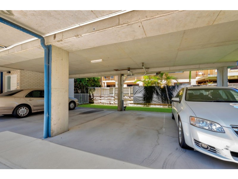 8/20 Bright Avenue, Labrador QLD 4215