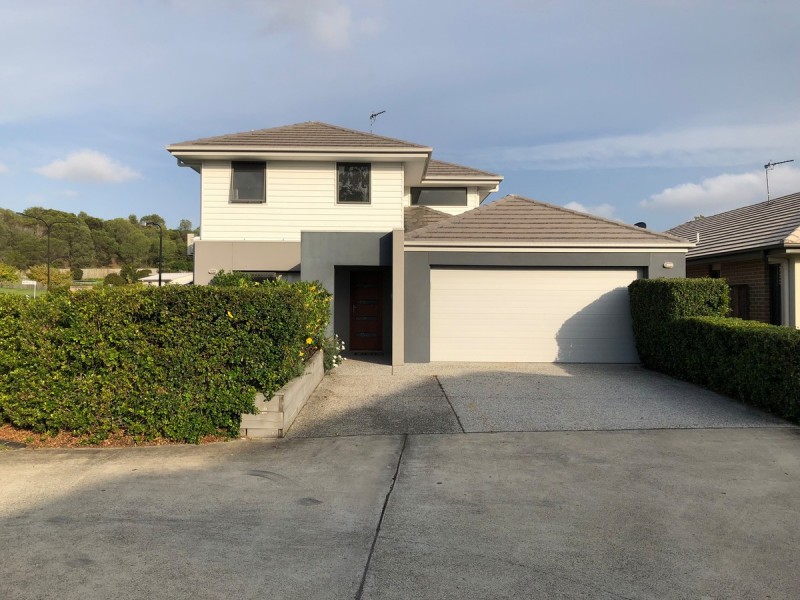 2 Rise Circuit, Pacific Pines QLD 4211