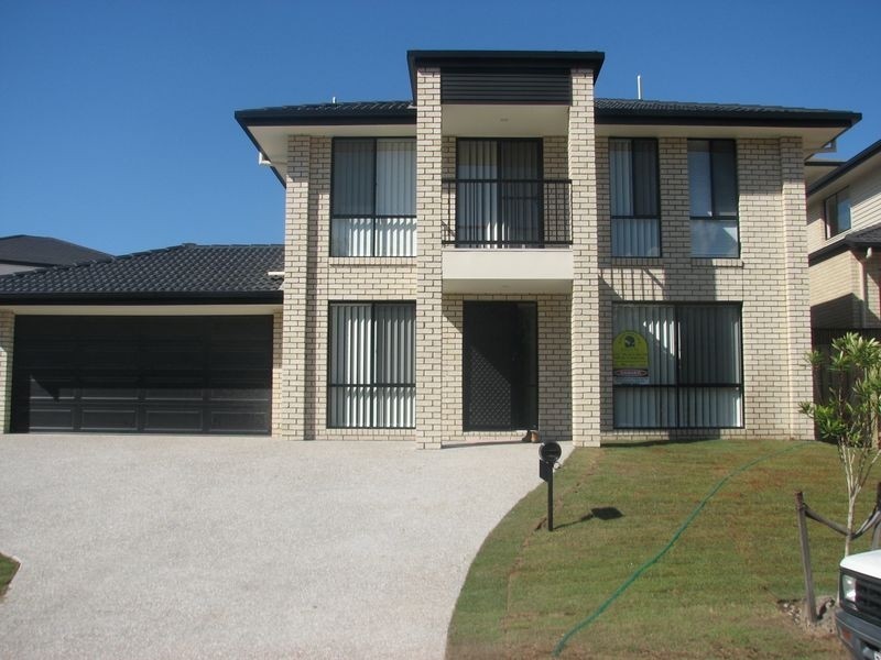 42 Diamantina Circuit, Pacific Pines QLD 4211