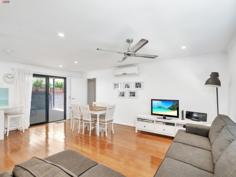 56 Studio Drive, Oxenford QLD 4210