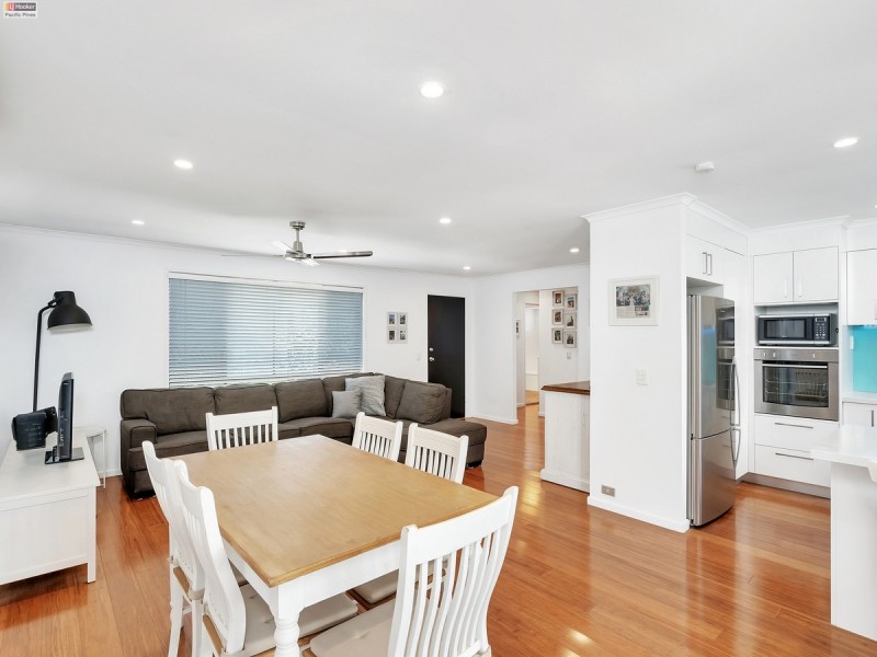 56 Studio Drive, Oxenford QLD 4210