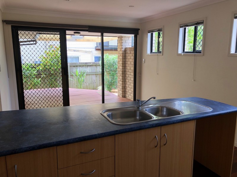 2/75 Stevens Street, Southport QLD 4215