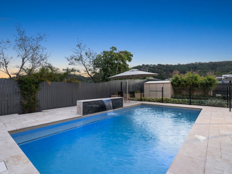 9 Flame Trees Crescent, Maudsland QLD 4210