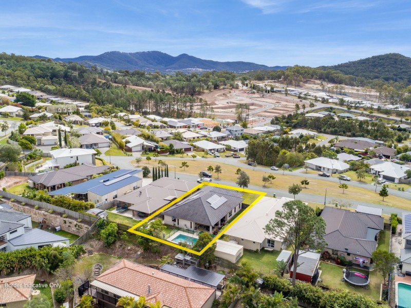 9 Flame Trees Crescent, Maudsland QLD 4210