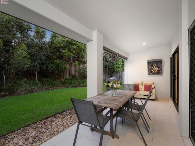 5 Mac Close, Oxenford QLD 4210