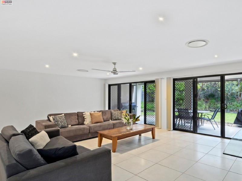 5 Mac Close, Oxenford QLD 4210
