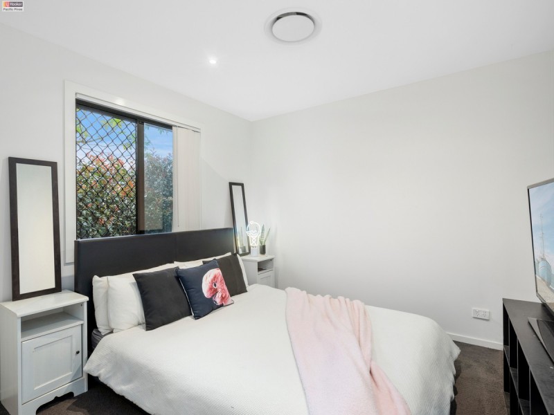 5 Mac Close, Oxenford QLD 4210