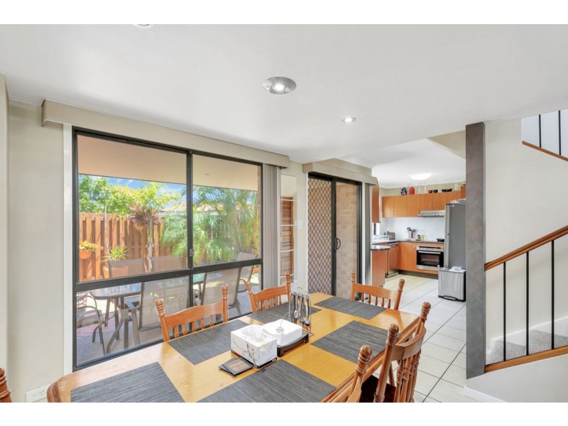 33/141 Pacific Pines Boulevard, Pacific Pines QLD 4211