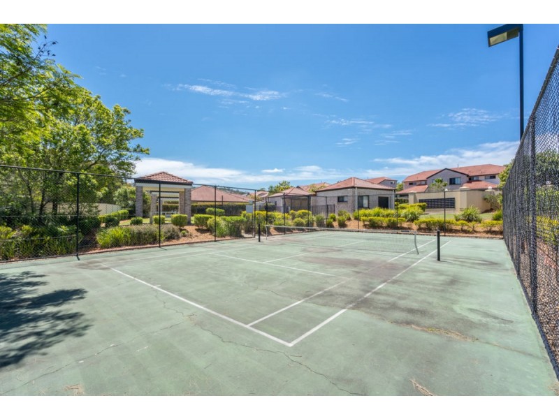 33/141 Pacific Pines Boulevard, Pacific Pines QLD 4211