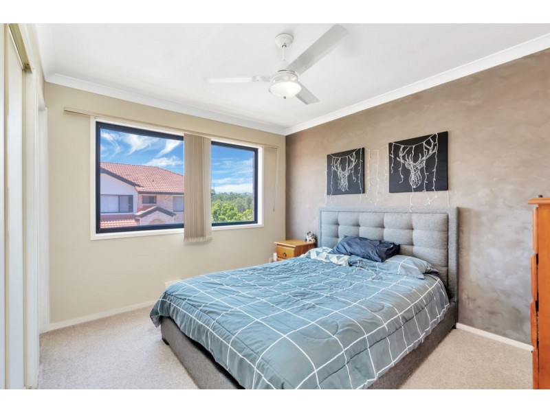 33/141 Pacific Pines Boulevard, Pacific Pines QLD 4211