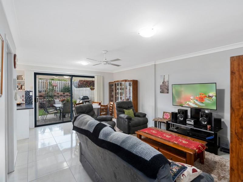 34/2 Studio Drive, Pacific Pines QLD 4211