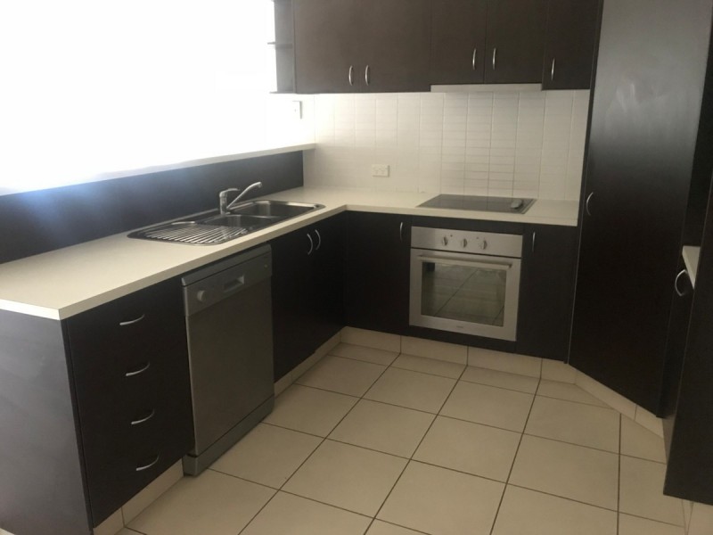 25 Lambert Drive, Maudsland QLD 4210