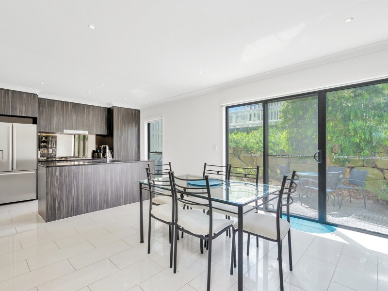 6/14 Norris Street, Pacific Pines QLD 4211