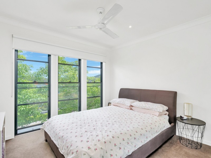 6/14 Norris Street, Pacific Pines QLD 4211