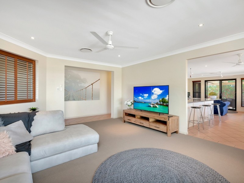 8 Brissendon Street, Maudsland QLD 4210