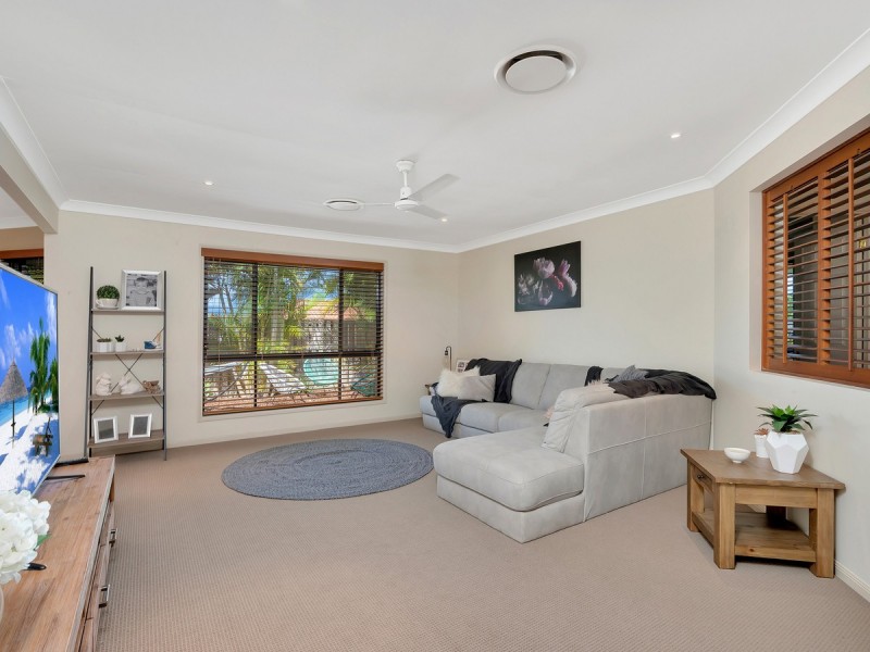 8 Brissendon Street, Maudsland QLD 4210