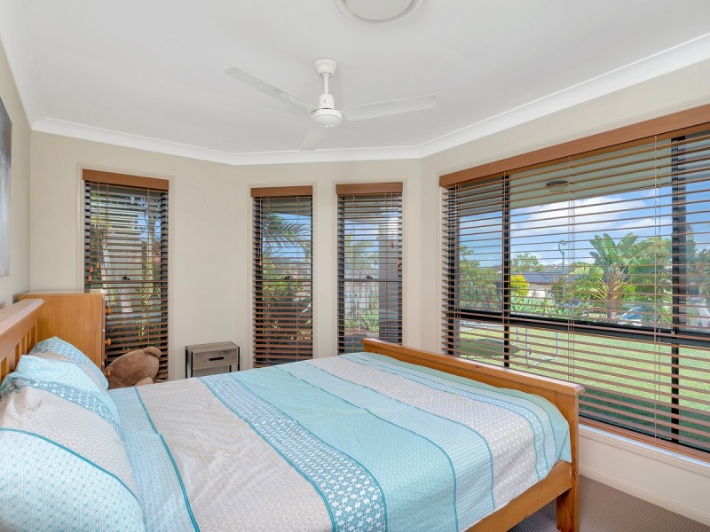 8 Brissendon Street, Maudsland QLD 4210