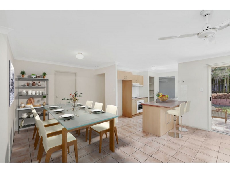 5 Matzia Avenue, Pacific Pines QLD 4211