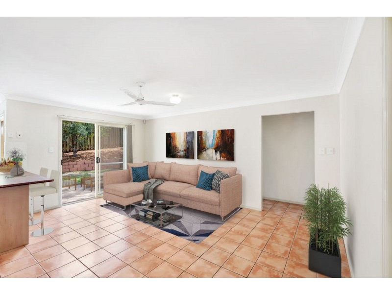 5 Matzia Avenue, Pacific Pines QLD 4211