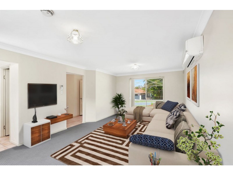 5 Matzia Avenue, Pacific Pines QLD 4211