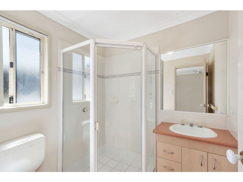 5 Matzia Avenue, Pacific Pines QLD 4211