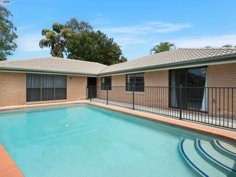 5 Barradine Crescent, Helensvale QLD 4212
