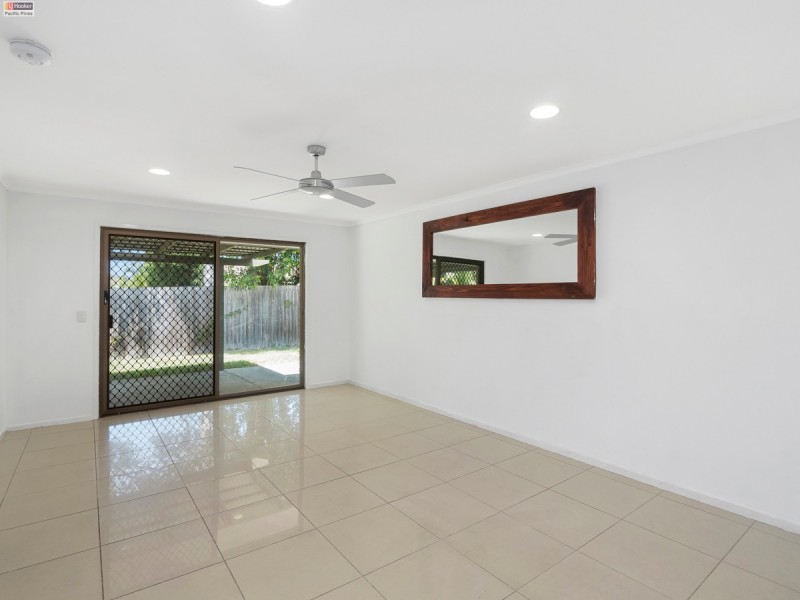 5 Barradine Crescent, Helensvale QLD 4212