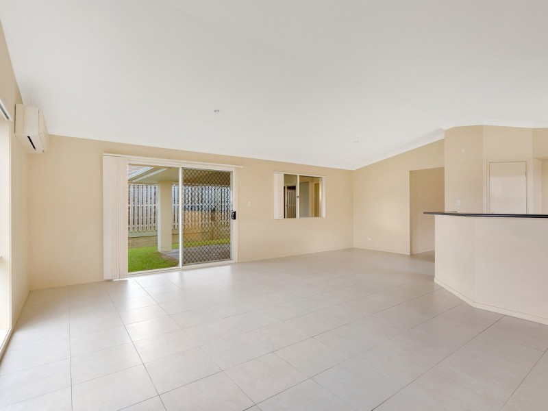 42 Witheren Circuit, Pacific Pines QLD 4211