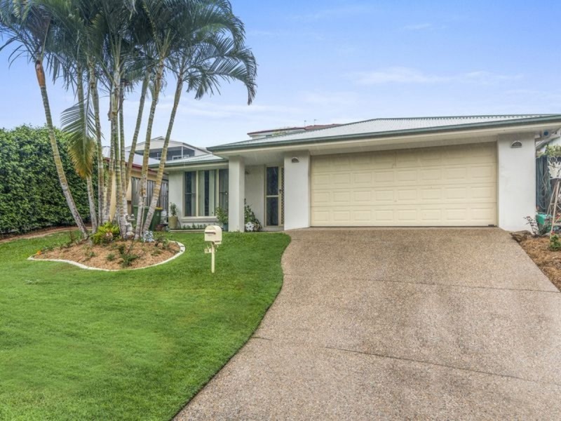 18 Bonner Court, Pacific Pines QLD 4211