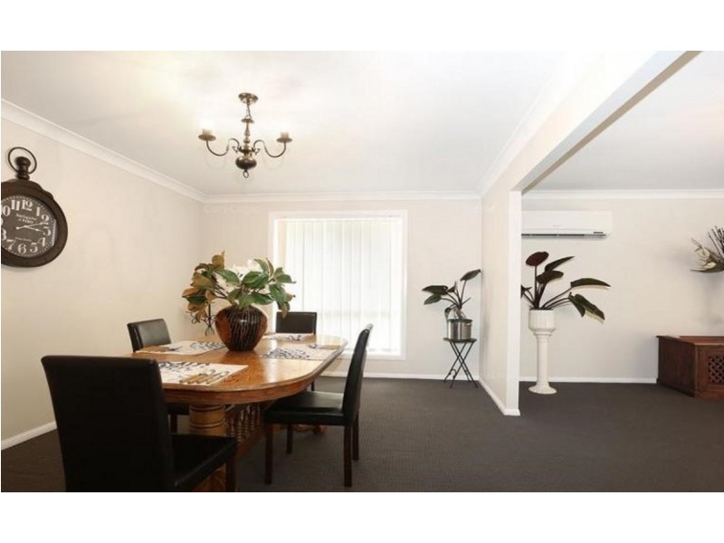 37 Captain Cook Close, Arundel QLD 4214