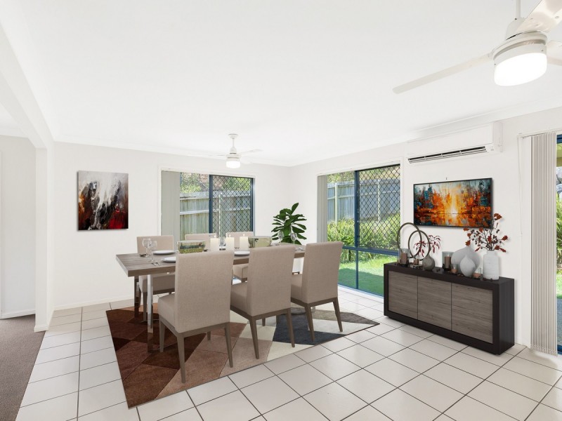 18 Inman Court, Pacific Pines QLD 4211