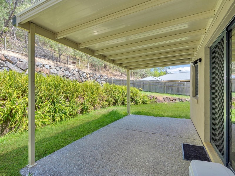 18 Inman Court, Pacific Pines QLD 4211