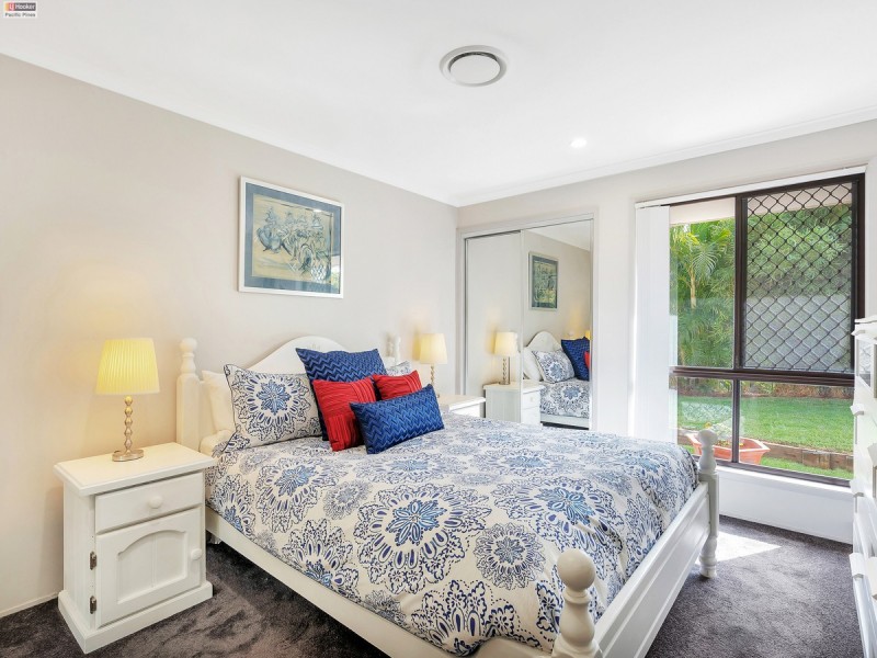 2/18 Columbia Court, Oxenford QLD 4210