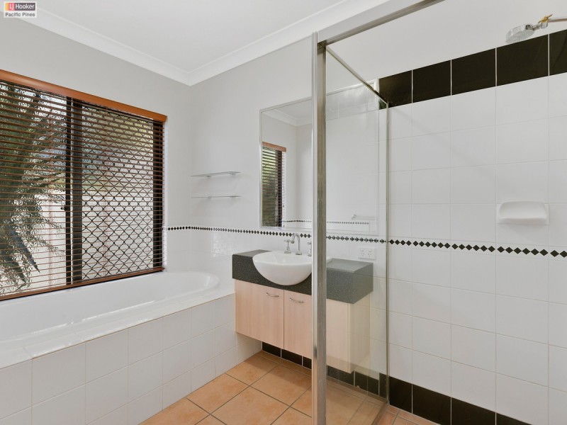 17 Govett Street, Pacific Pines QLD 4211