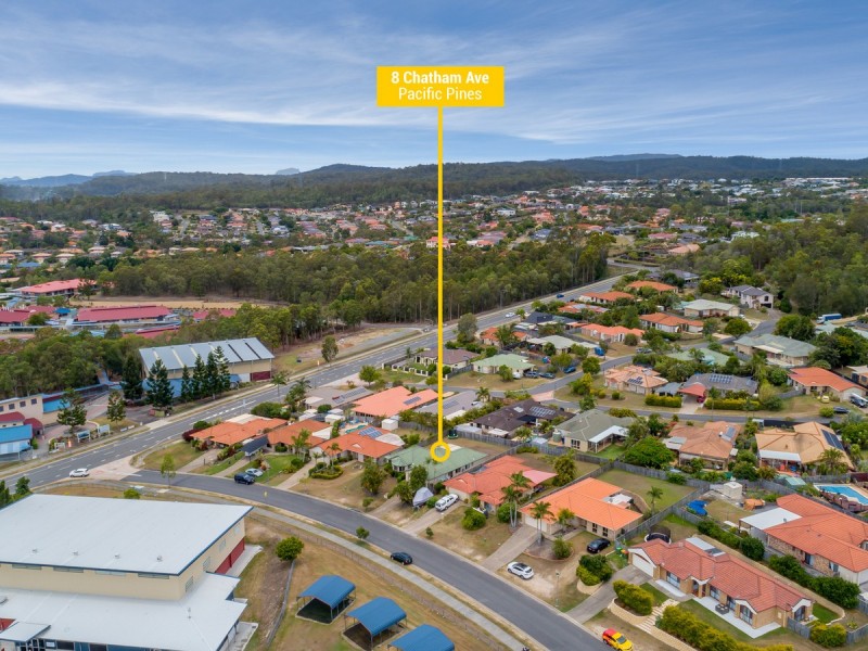 8 Chatham Avenue, Pacific Pines QLD 4211
