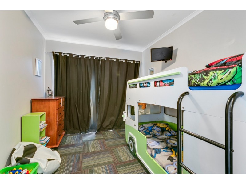 2/25 Chaplin Crescent, Oxenford QLD 4210