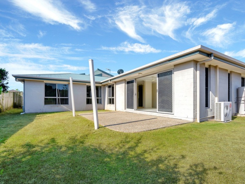 3 Ainsworth Street, Pacific Pines QLD 4211