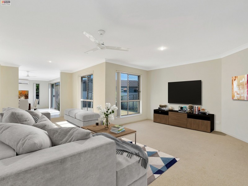 3 Ainsworth Street, Pacific Pines QLD 4211