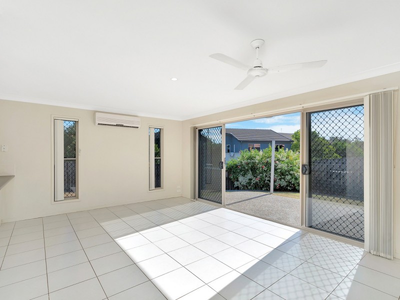 3 Ainsworth Street, Pacific Pines QLD 4211